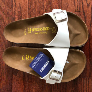 BIRKENSTOCK SANDALS – NEW with tag.